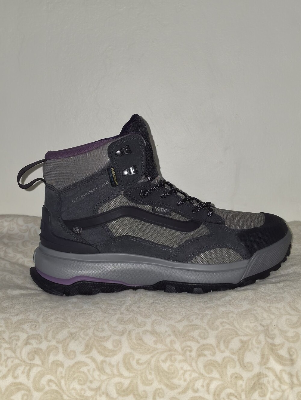 VANS MTE Crestline Waterproof Boots ~ Dark Grey Purple | W9 / M7.5 *NWOB